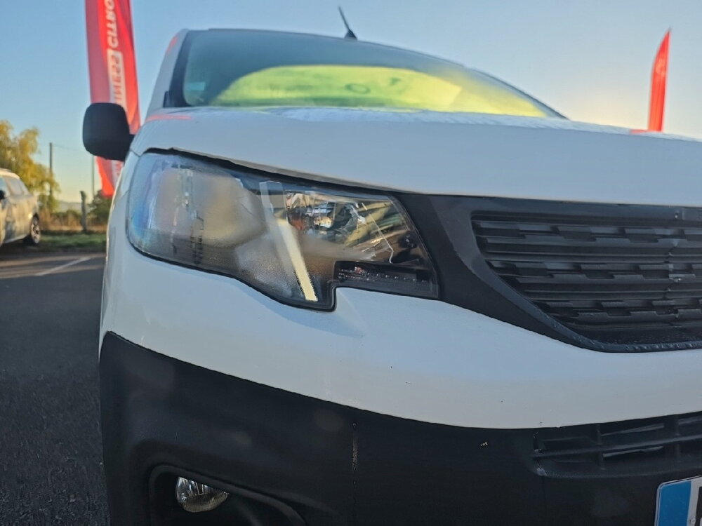 Occasion PEUGEOT Partner PARTNER FOURGON STANDARD 650 KG BLUEHDI 100 S&S BVM5 - PREMIUM