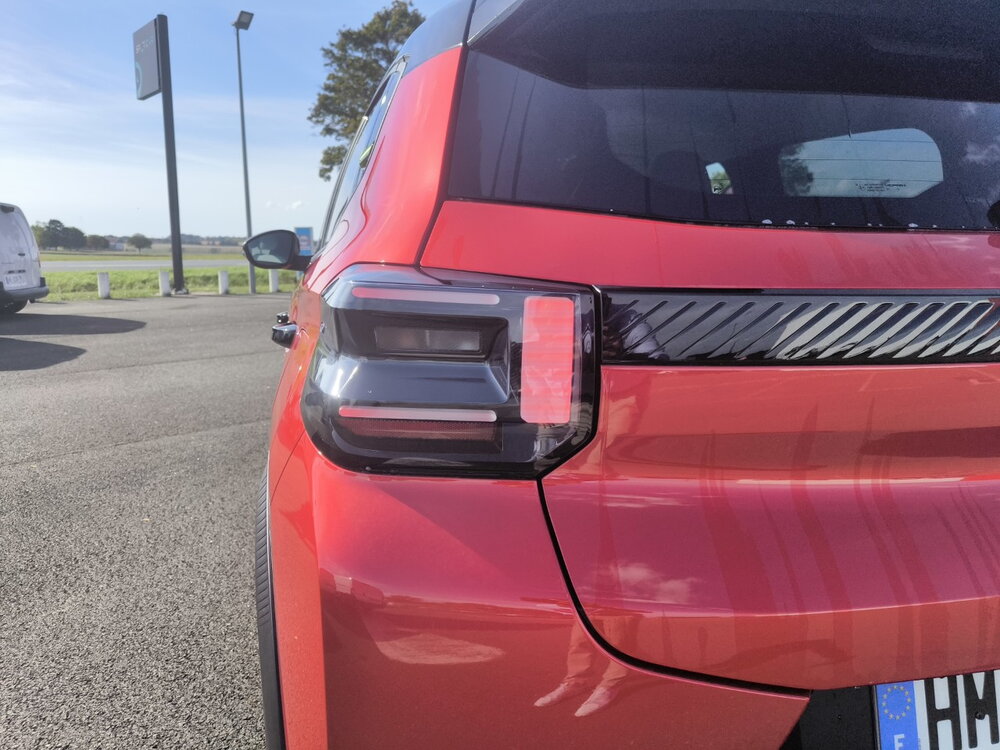 Occasion CITROEN C3 e-C3 113 ch autonomie confort - Max