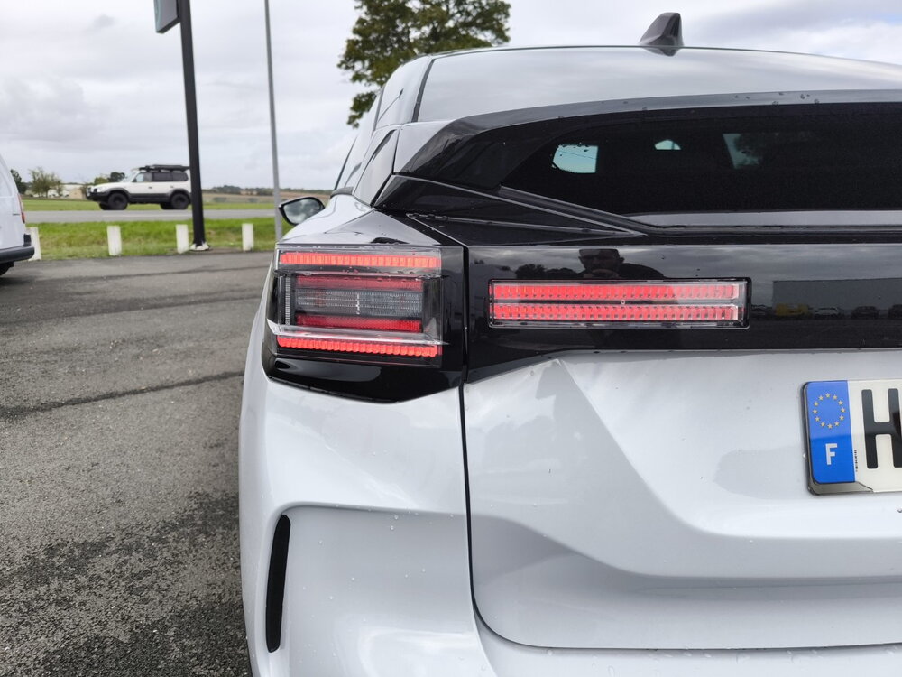 Occasion CITROEN C4 C4 Hybride 145 ch e-DCS6 - Max