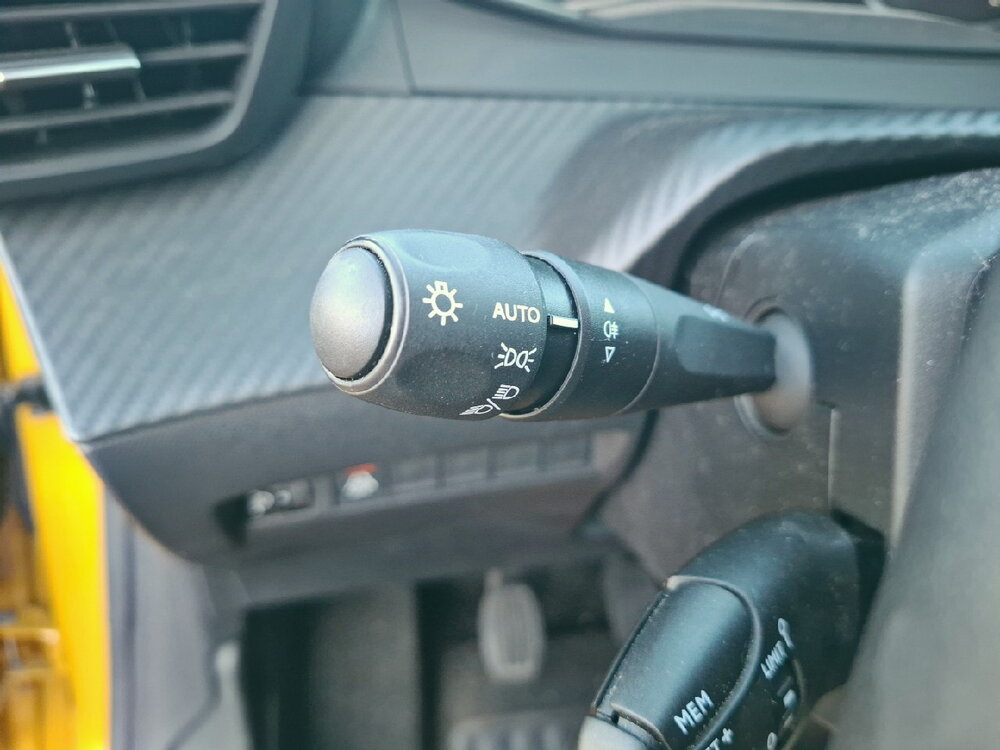 Occasion PEUGEOT 208 208 PureTech 75 S&S BVM5 - Like