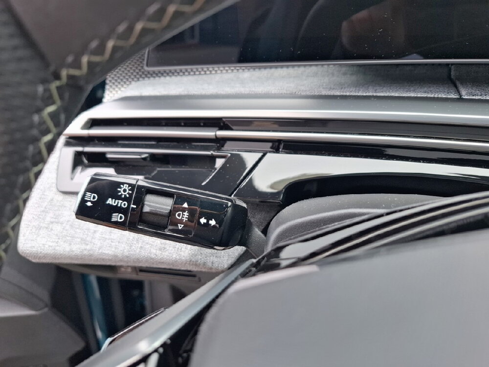 Occasion PEUGEOT 3008 3008 Hybrid 136 e-DCS6 - GT