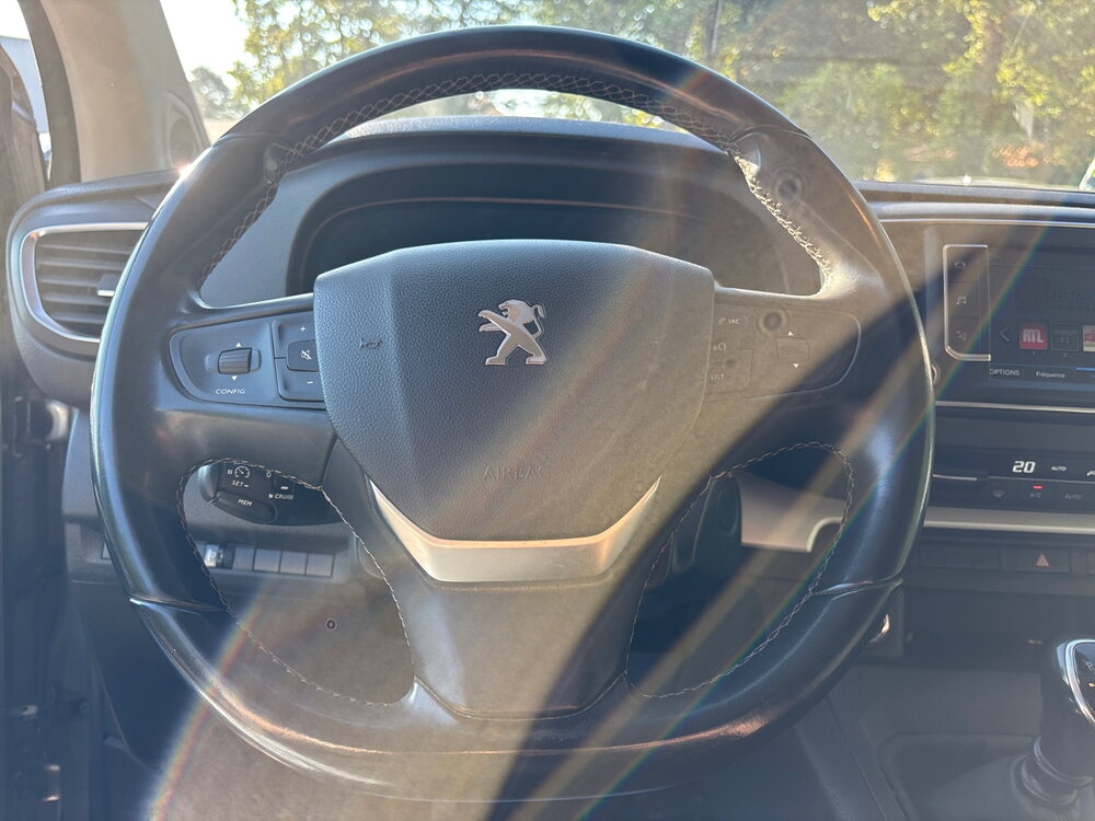 Occasion PEUGEOT Expert EXPERT CA FIXE M 2.0 D 145 S&S BVM6