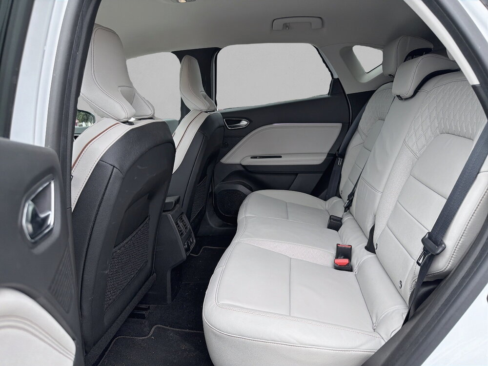 Occasion RENAULT Captur CAPTUR E-TECH Plug-In Hybride 160 initiale Paris - Intens