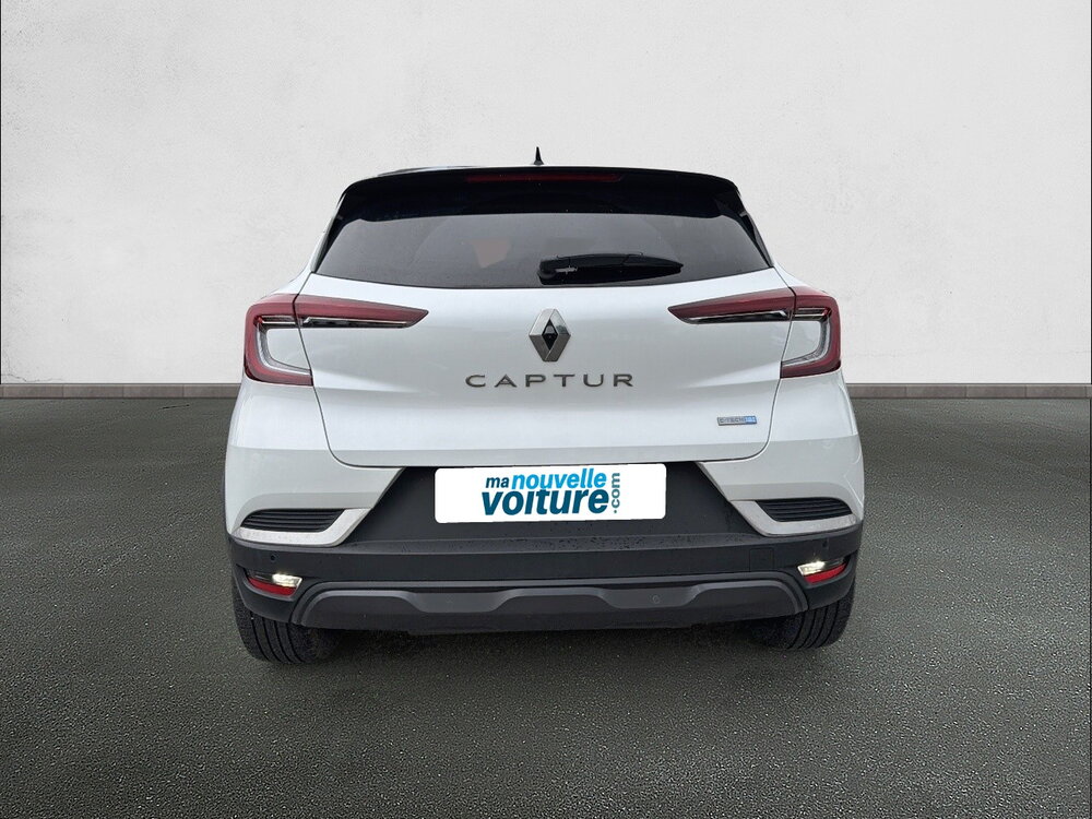 Occasion RENAULT Captur CAPTUR E-TECH Plug-In Hybride 160 initiale Paris - Intens