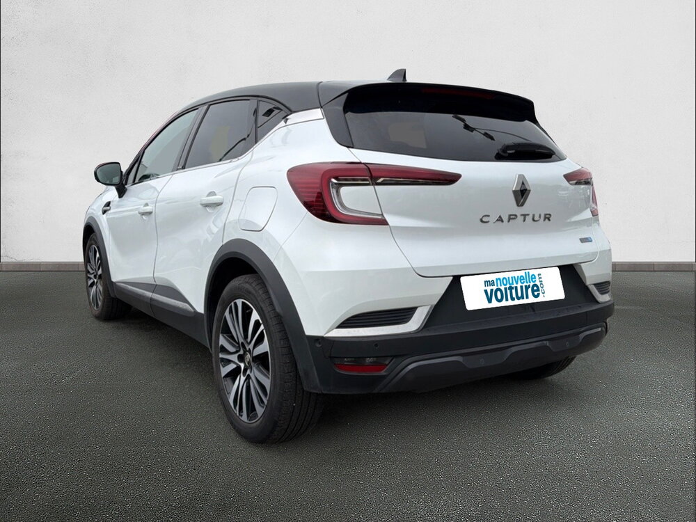 Occasion RENAULT Captur CAPTUR E-TECH Plug-In Hybride 160 initiale Paris - Intens