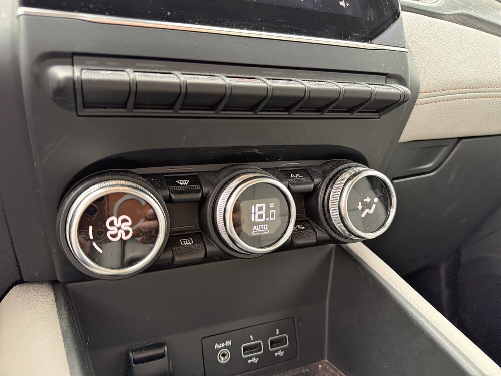 Occasion RENAULT Captur CAPTUR E-TECH Plug-In Hybride 160 initiale Paris - Intens