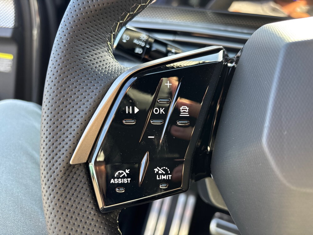 Occasion PEUGEOT 5008 5008 Hybrid 145 ch e-DCS6 - GT Exclusive