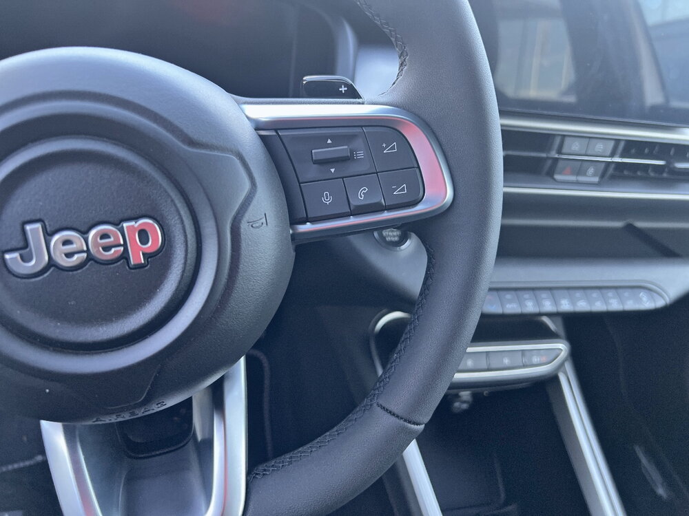 Occasion JEEP Avenger Avenger 1.2 Turbo T3 110 ch e-Hybrid BVR6 - Altitude
