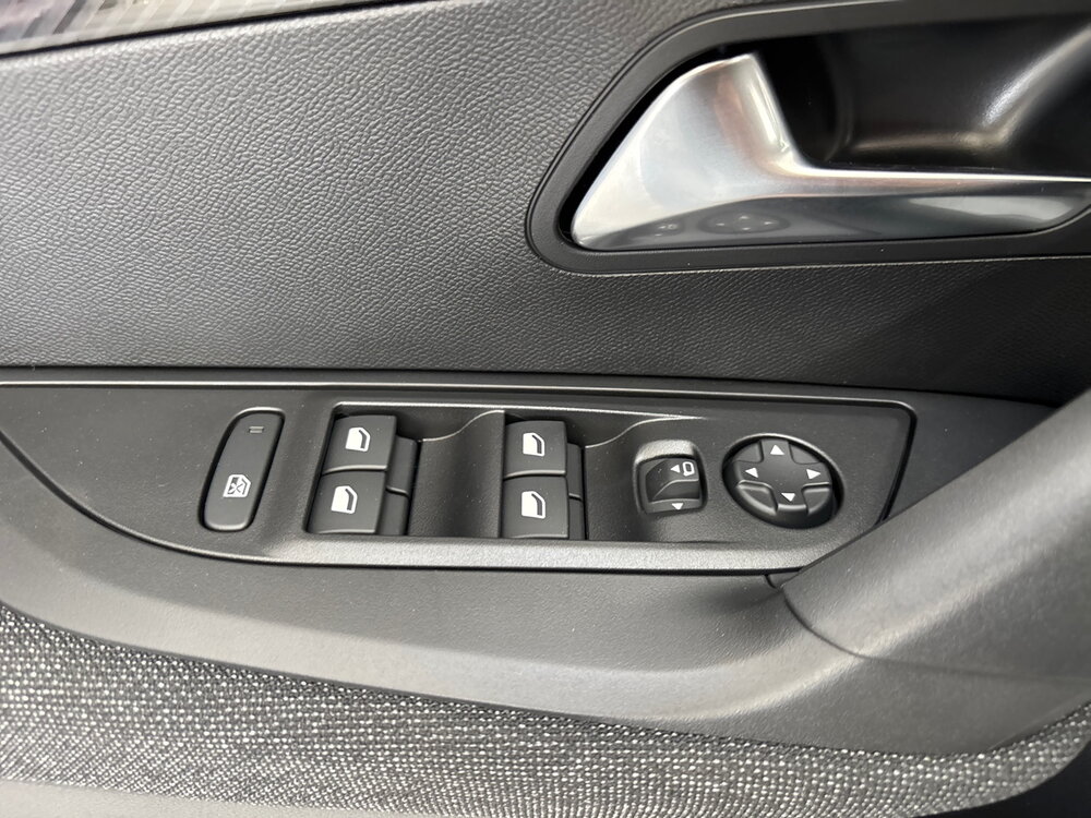 Occasion PEUGEOT 2008 2008 Hybrid 145 ch e-DCS6 - Style