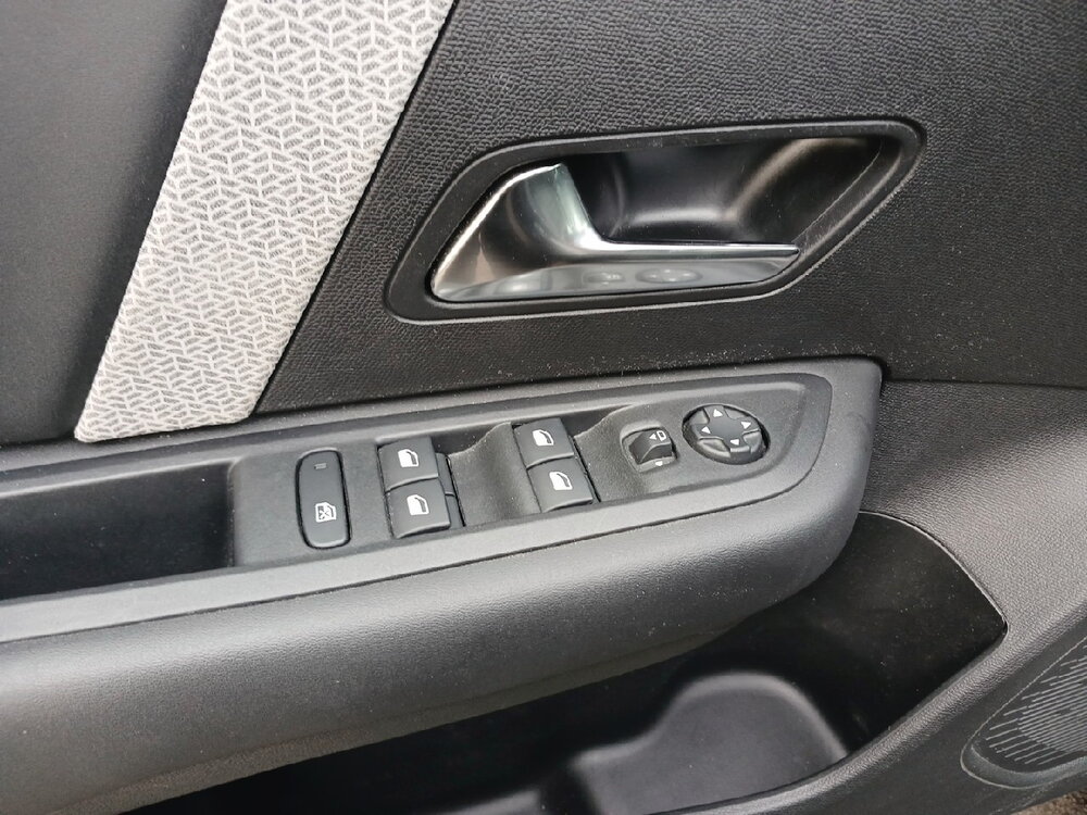 Occasion CITROEN C4 C4 BlueHDi 130 S&S EAT8 - Shine Pack