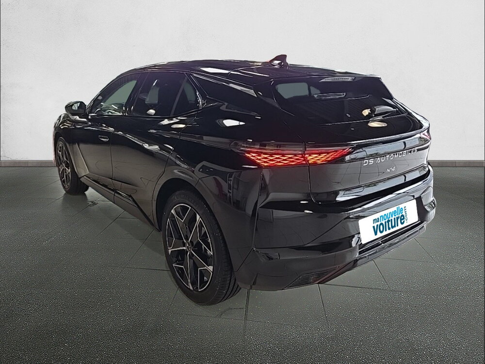 Occasion DS DS4 N°4 Hybride 145 e-DCT6 - Etoile - Alcantara