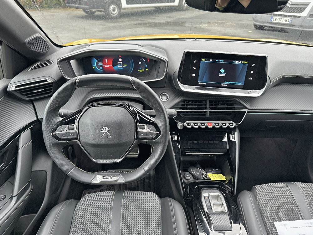 Occasion PEUGEOT 208 208 Electrique 50 kWh 136ch - GT