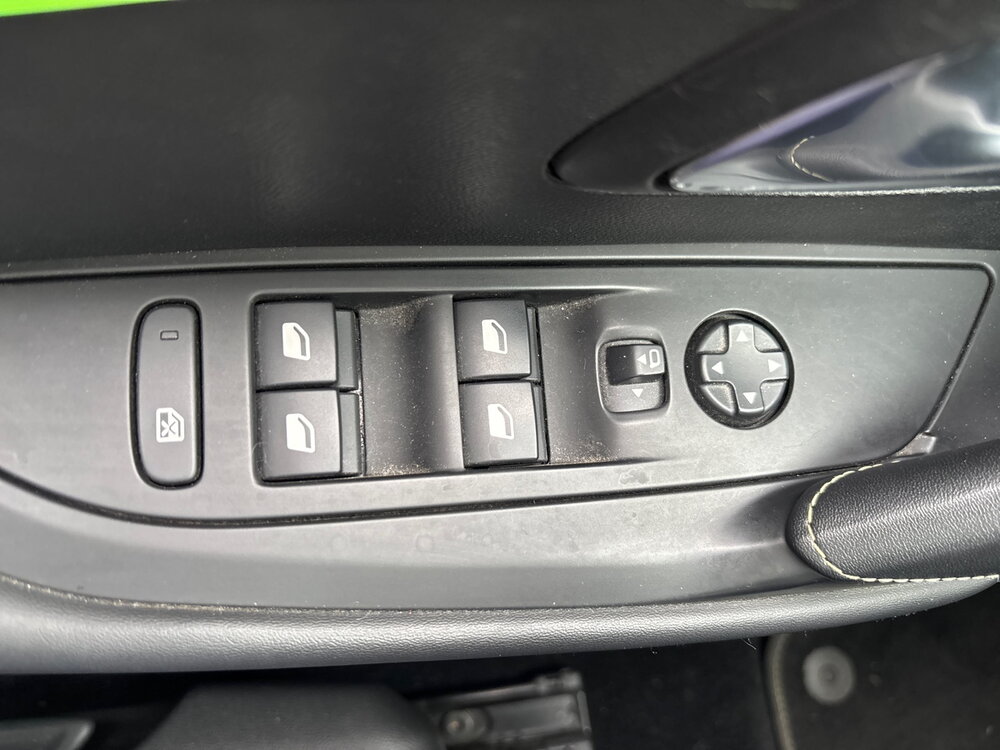 Occasion PEUGEOT 208 208 Electrique 50 kWh 136ch - GT