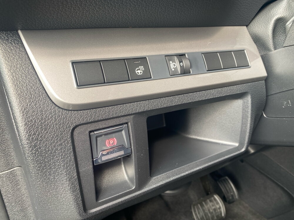 Occasion PEUGEOT Traveller Traveller XL Diesel 180 ch Automatique - Business Pack