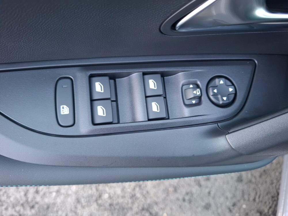 Occasion PEUGEOT 2008 2008 Electrique 156 ch 54 kWh - Envy