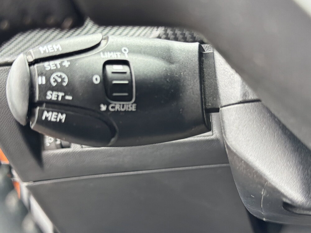 Occasion PEUGEOT 2008 2008 Electrique 136 ch - Allure Pack