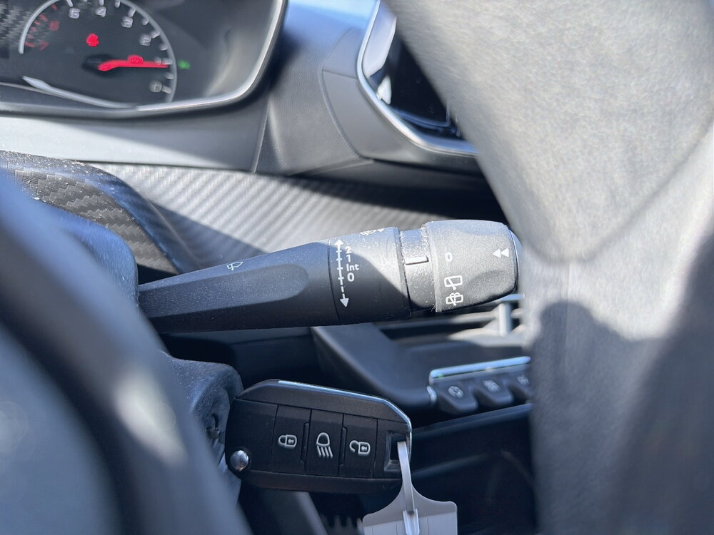 Occasion PEUGEOT 208 208 PureTech 75 S&S BVM5 - Like
