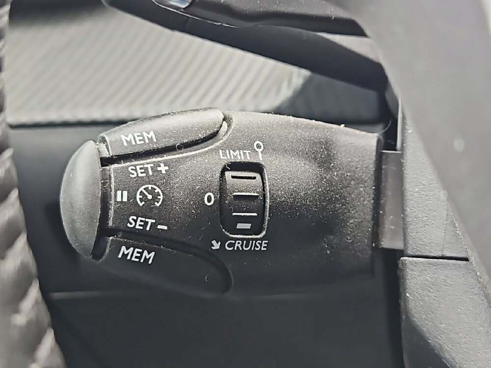 Occasion PEUGEOT 208 208 Hybrid 100 e-DCS6 - Allure