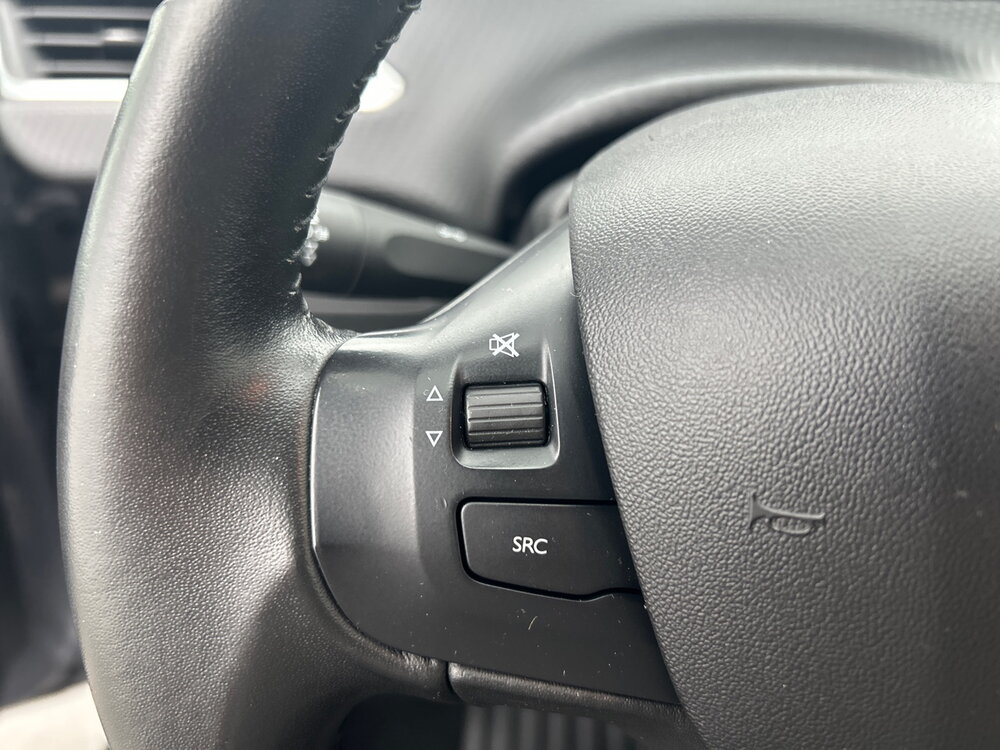 Occasion PEUGEOT 2008 2008 BlueHDi 100ch S&S BVM5 - Signature