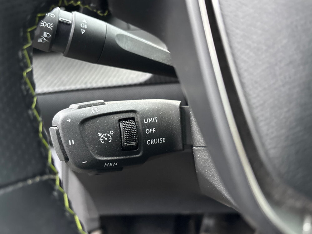 Occasion PEUGEOT 208 208 PureTech 100 S&S BVM6 - GT