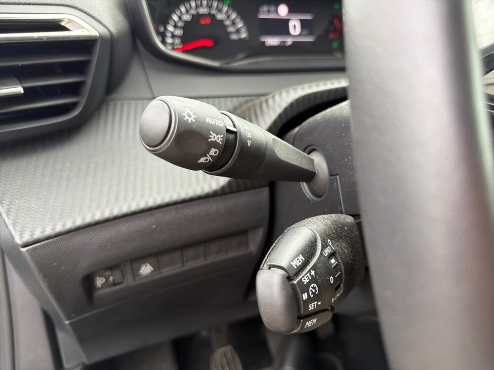 Occasion PEUGEOT 2008 2008 PureTech 100 S&S BVM6 - Style