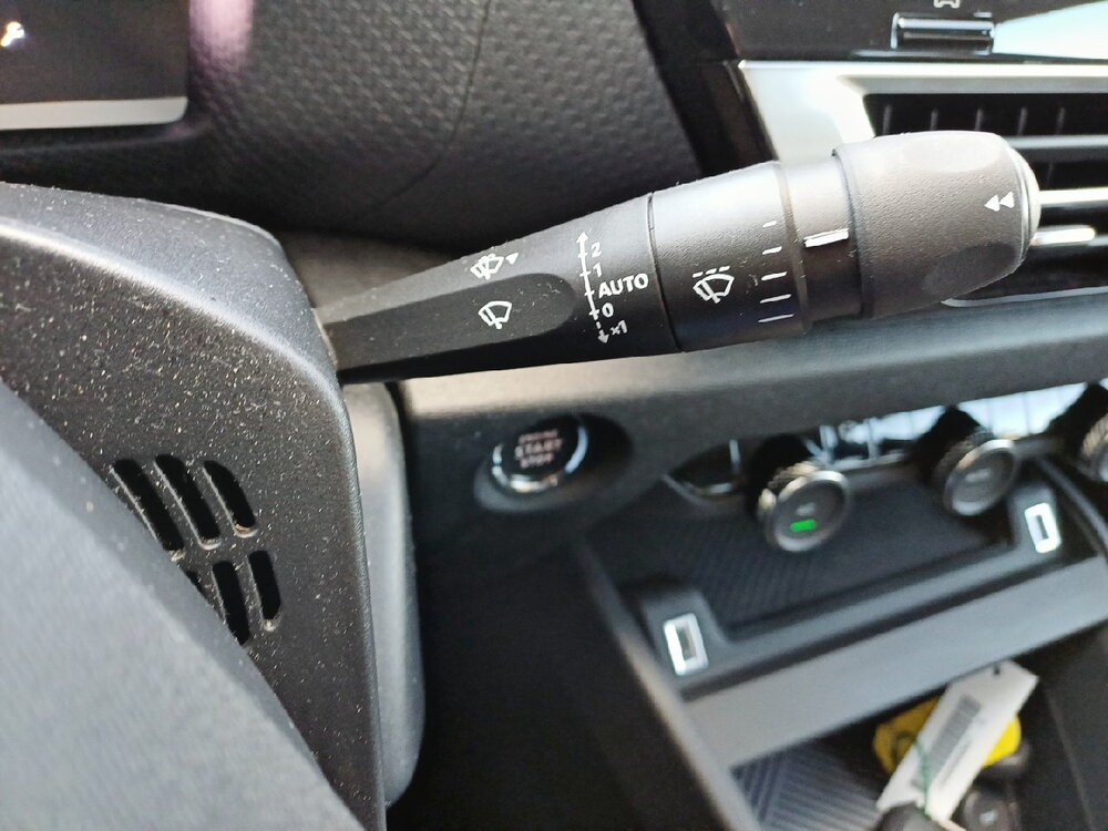 Occasion CITROEN C4 C4 PureTech 130 S&S EAT8 - Shine