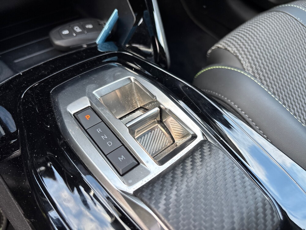 Occasion PEUGEOT 208 208 Hybrid 136 e-DCS6 - GT