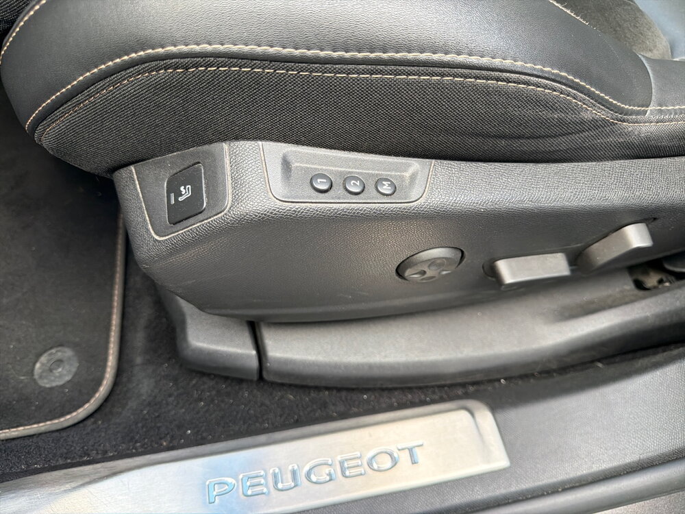 Occasion PEUGEOT 3008 3008 Hybrid 225 e-EAT8 - GT Pack
