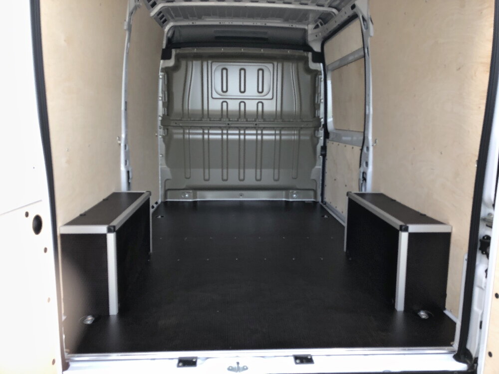 Occasion PEUGEOT Boxer BOXER FGN TOLE 3.3 T L2H2 140 S&S BVM6