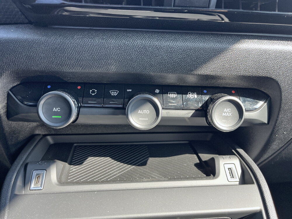 Occasion CITROEN C4 C4 Hybride 145 e-DCS6 - Max
