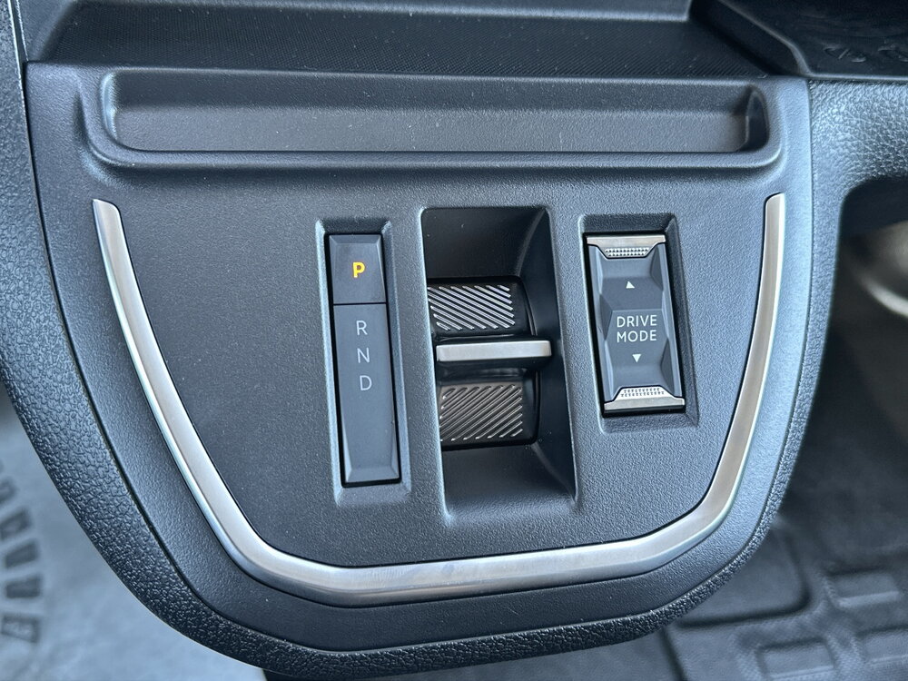 Occasion PEUGEOT Expert EXPERT CA FIXE M DIESEL 180 CH AUTOMATIQUE