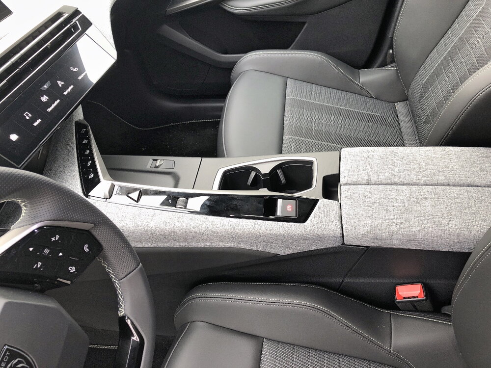 Occasion PEUGEOT 3008 3008 Hybrid 145 e-DCS6 - GT