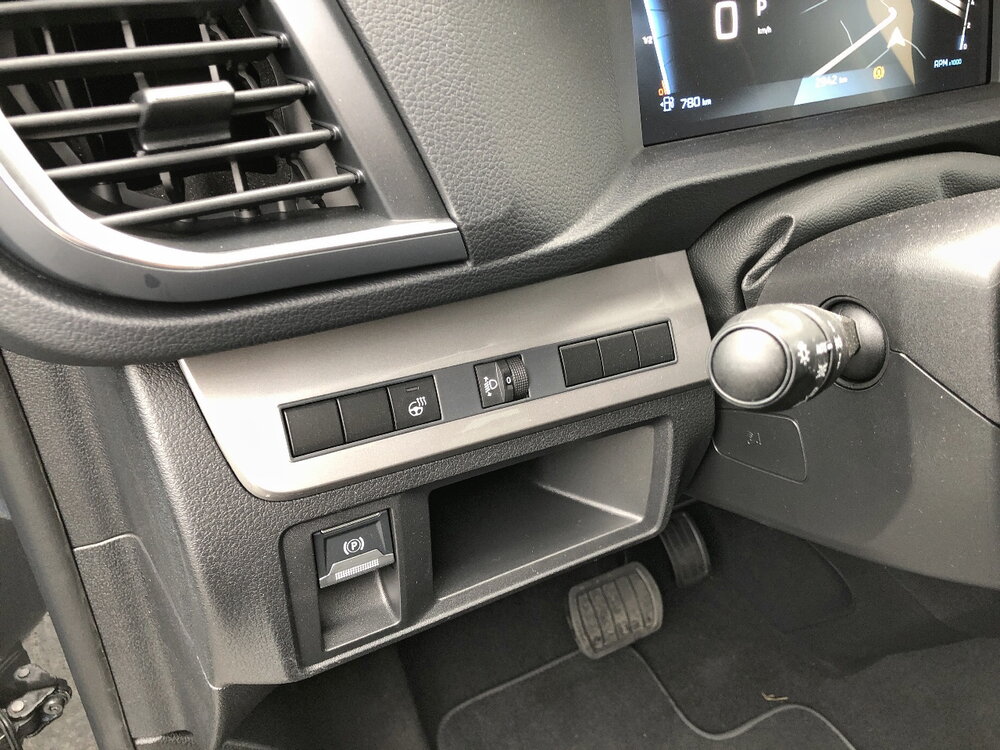 Occasion PEUGEOT Traveller Traveller XL Diesel 180 ch Automatique - Business Pack