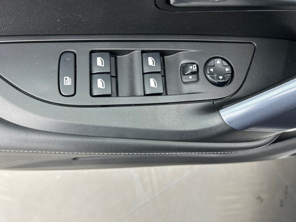 Occasion PEUGEOT 2008 2008 Electrique 136 ch - Allure