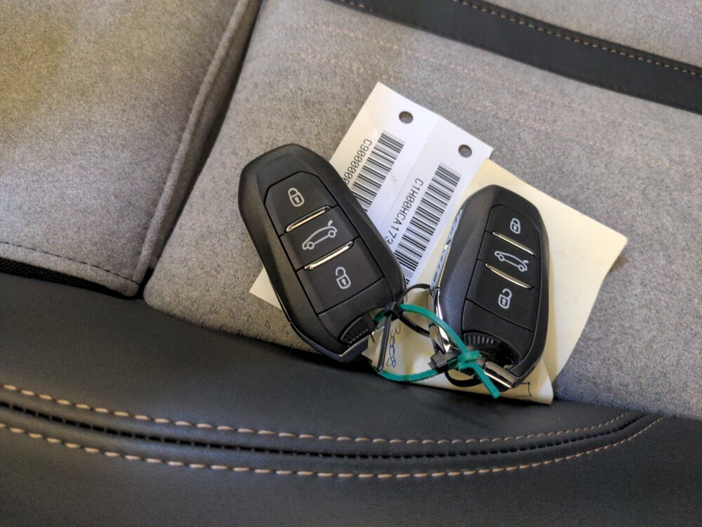 Occasion PEUGEOT 3008 3008 Hybrid4 300 e-EAT8 - GT Pack