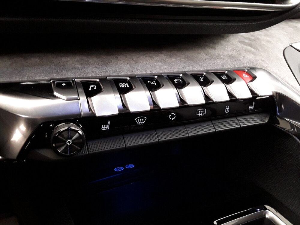 Occasion PEUGEOT 3008 3008 Hybrid4 300 e-EAT8 - GT