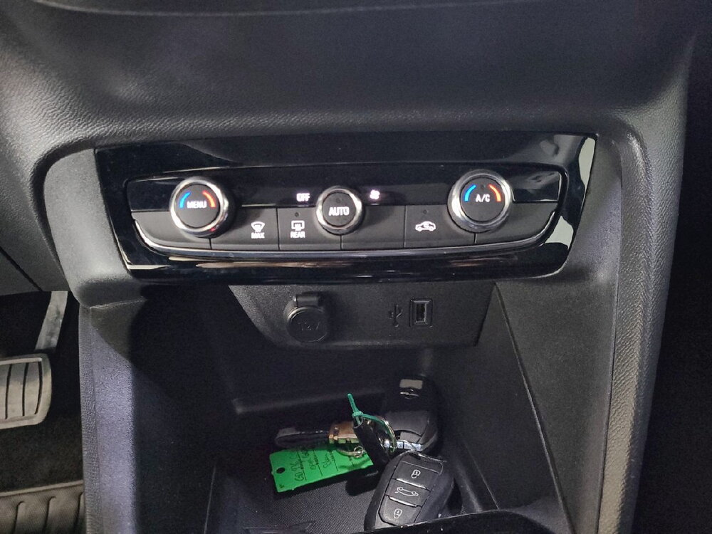 Occasion OPEL Corsa Corsa Electrique 136 ch & Batterie 50 kw/h - Edition Business