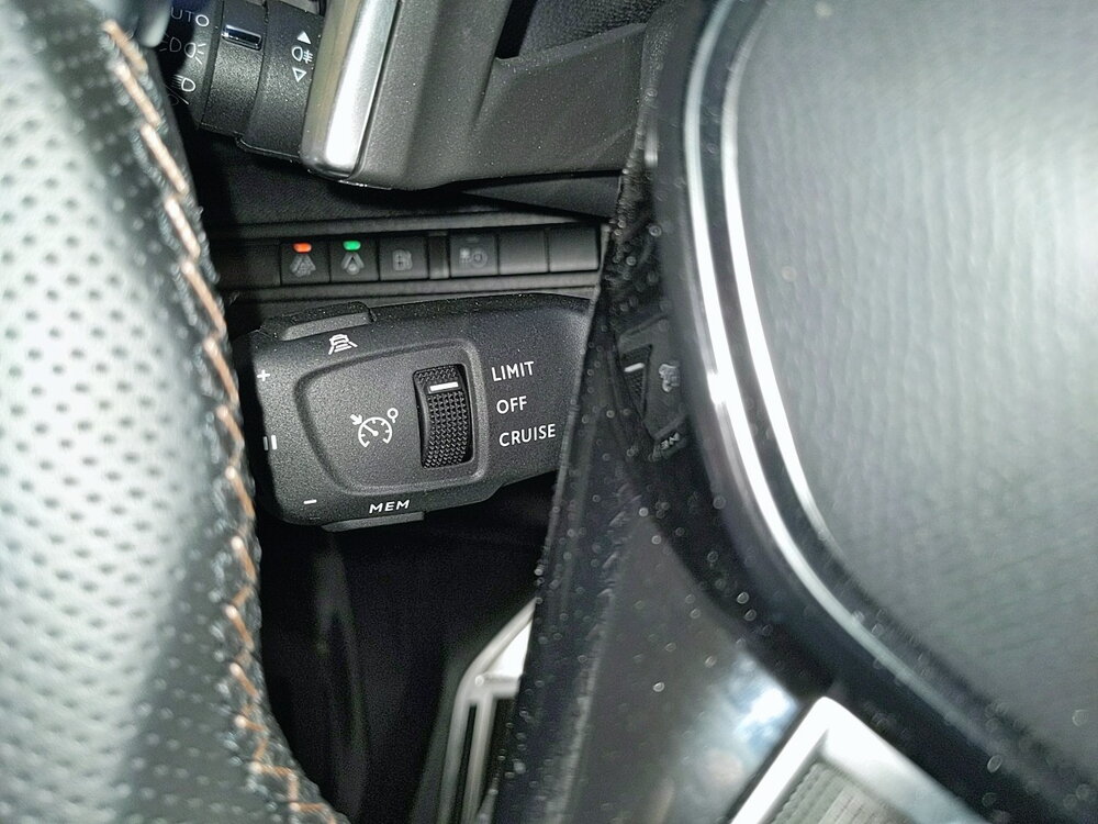 Occasion PEUGEOT 3008 3008 Hybrid4 300 e-EAT8 - GT