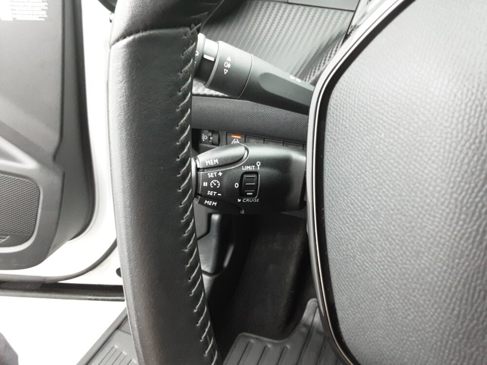 Occasion PEUGEOT 2008 2008 PureTech 100 S&S BVM6 - Allure