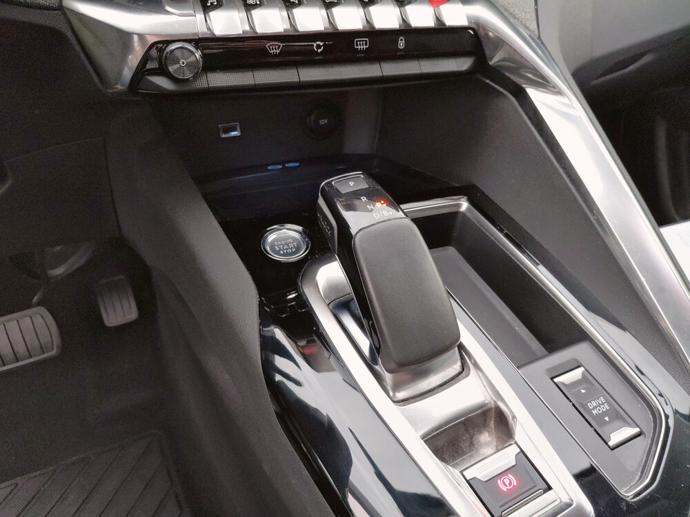 Occasion PEUGEOT 3008 3008 Hybrid 225 e-EAT8 - Allure Business
