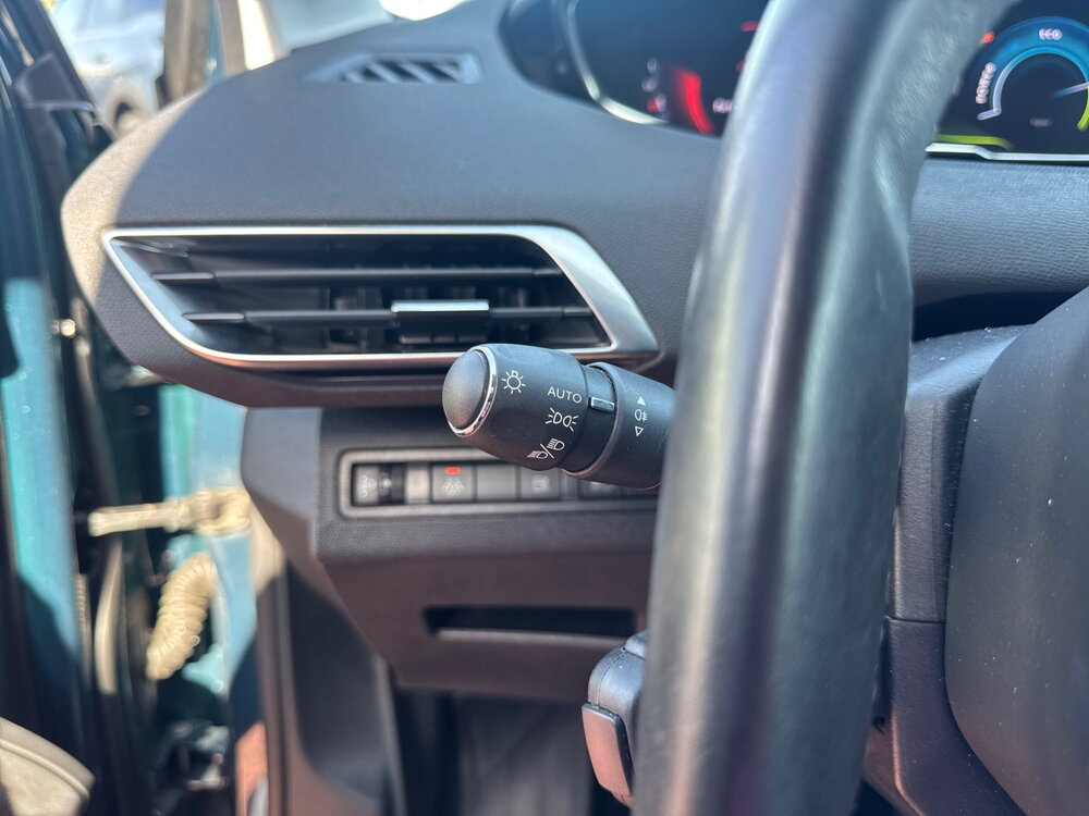 Occasion PEUGEOT 3008 3008 Hybrid 225 e-EAT8 - Allure Pack