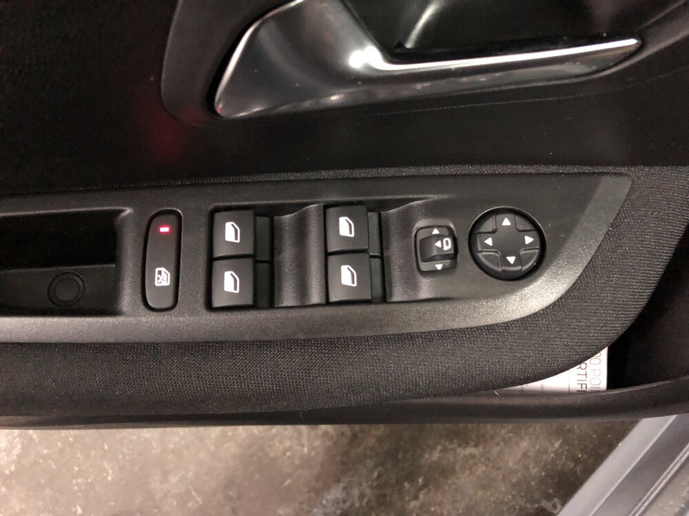 Occasion PEUGEOT 208 208 PureTech 75 S&S BVM5 - Active business