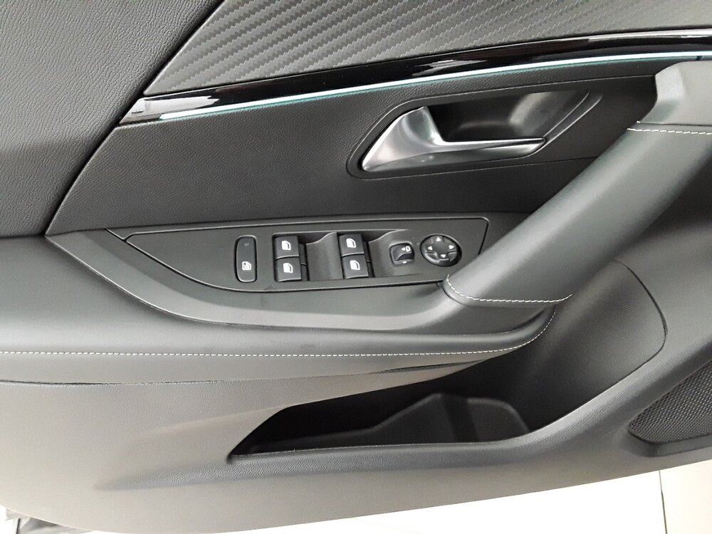 Occasion PEUGEOT 2008 2008 PureTech 130 S&S EAT8 - GT