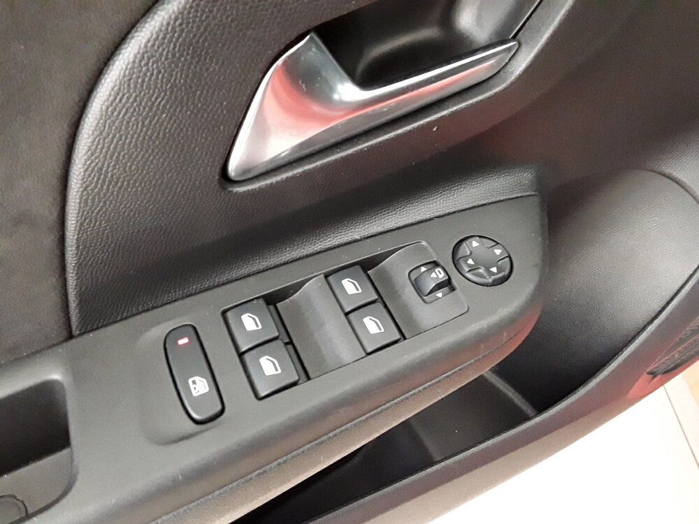 Occasion OPEL Corsa Corsa 1.2 Turbo 130 ch BVA8 - Ultimate