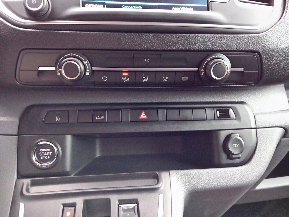 Occasion PEUGEOT Expert EXPERT FGN TOLE STANDARD ELECTRIQUE 75KWH 136 - ASPHALT