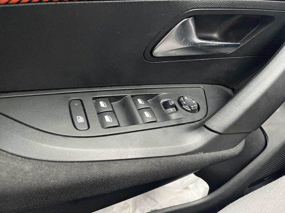Occasion PEUGEOT 2008 2008 PureTech 100 S&S BVM6 - Active