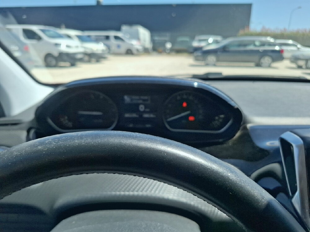 Occasion PEUGEOT 208 208 1.2 PureTech 82ch BVM5 - Allure