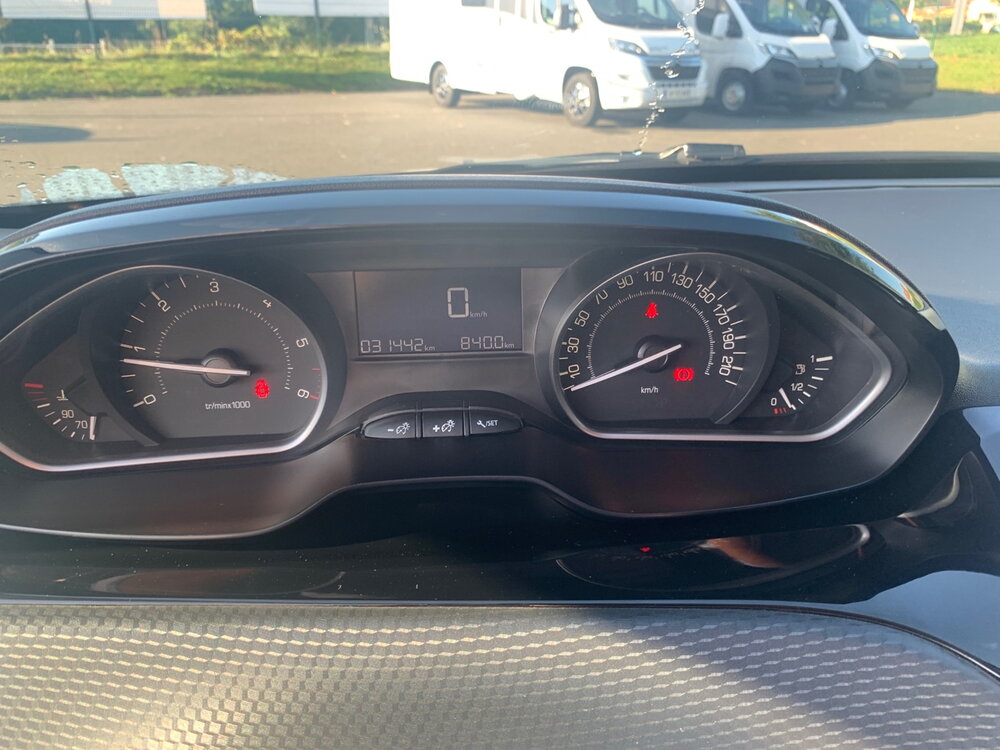 Occasion PEUGEOT 2008 2008 1.6 BlueHDi 100ch BVM5 - Style