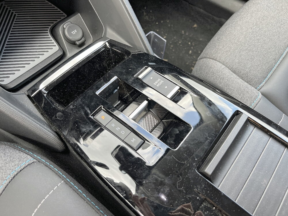 Occasion CITROEN C4 X C4 X PureTech 130 S&S EAT8 - Shine