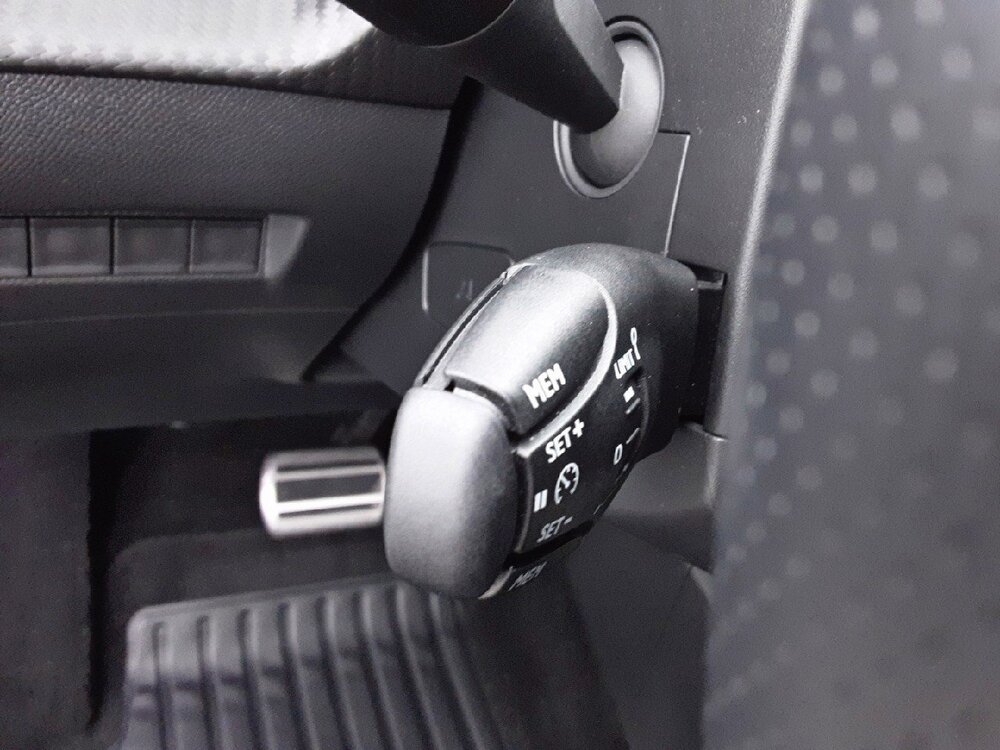 Occasion PEUGEOT 2008 2008 Electrique 136 ch